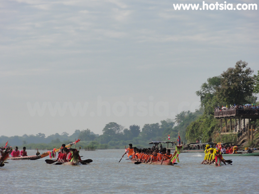 เที่ยวปากเซ จำปาสัก งานแข่งเรือประจำปีที่ดอนโขง แขวงจำปาสัก