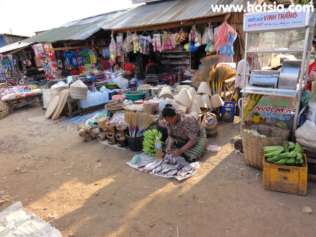 เที่ยวปากเซ จำปาสัก ตลาดหลัก 14 ปากเซ