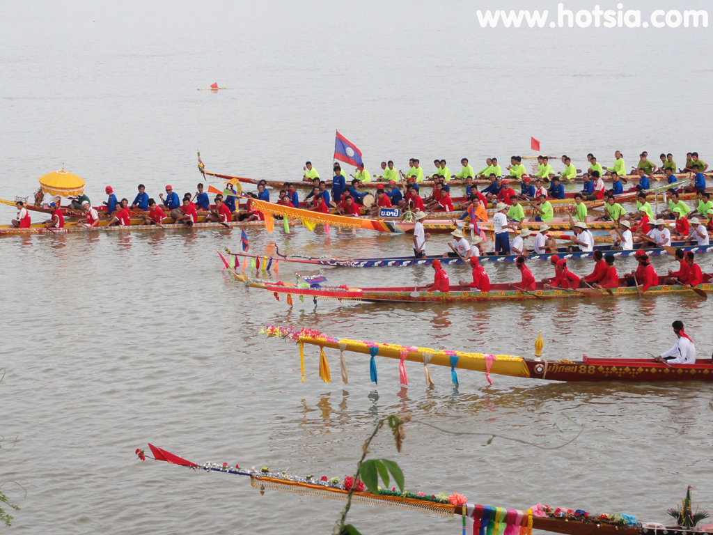 เที่ยวปากเซ จำปาสัก เดินเล่นดอนโขงก่อนวันแข่งเรือ