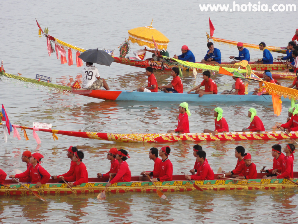 เที่ยวปากเซ จำปาสัก เดินเล่นดอนโขงก่อนวันแข่งเรือ
