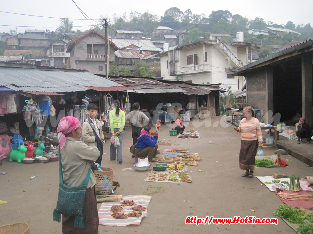 ประเทศลาว แขวงพงสาลี พงสาลียามเช้า(Morning Phongsaly)