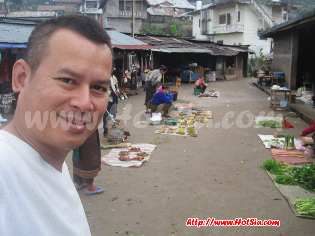 ประเทศลาว แขวงพงสาลี พงสาลียามเช้า(Morning Phongsaly)