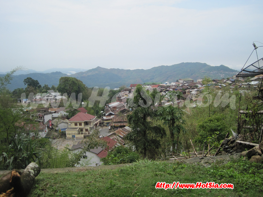 ประเทศลาว แขวงพงสาลี พระธาตุภูฟ้า(phou Fha)