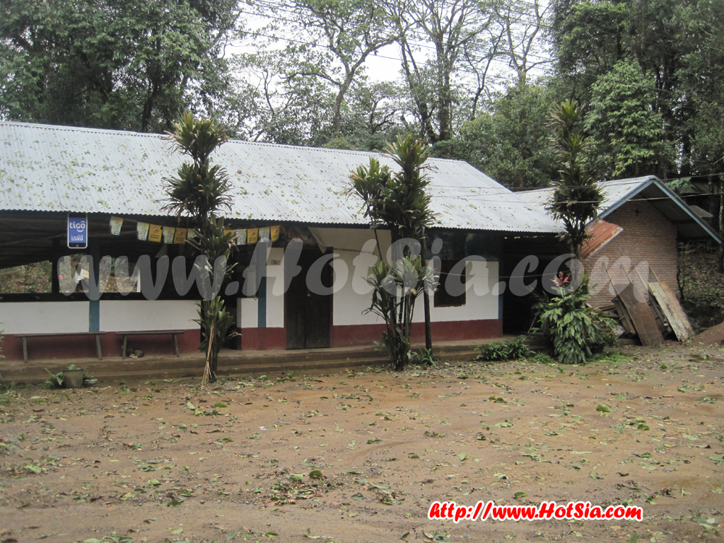 ประเทศลาว แขวงพงสาลี พระธาตุภูฟ้า(phou Fha)