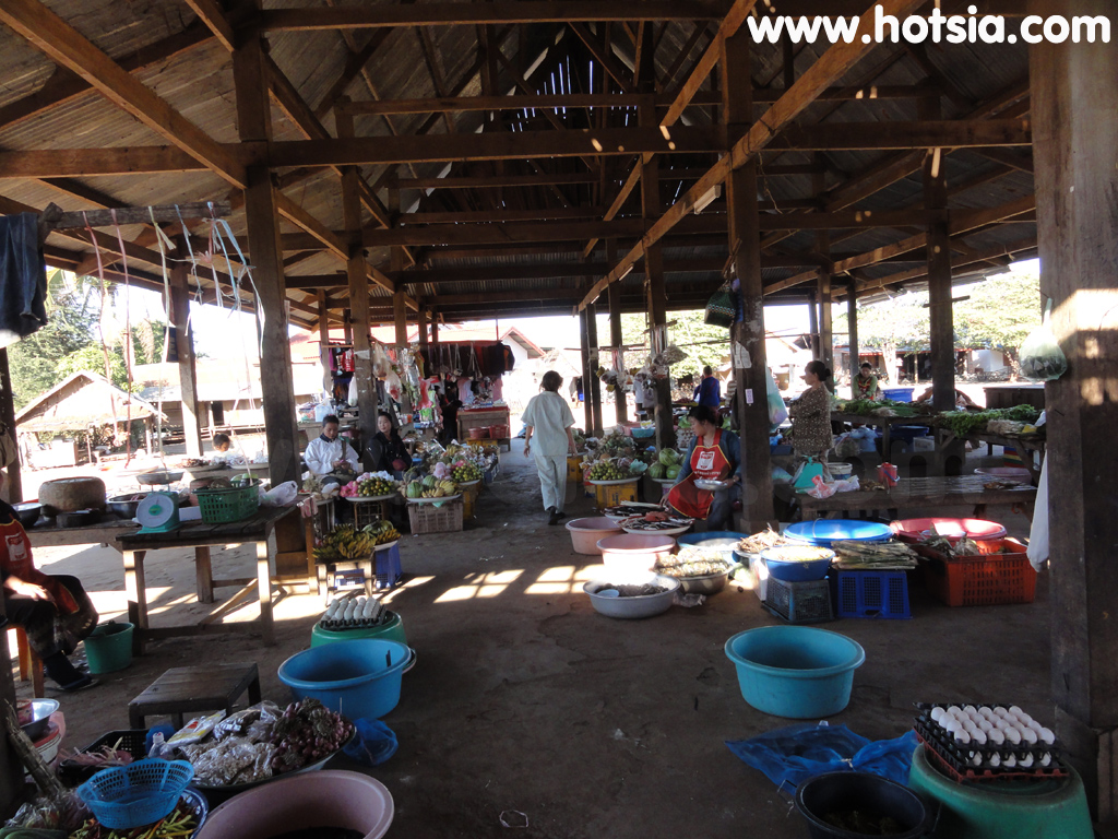 เที่ยวสาละวัน การเดินทางไปน้ำตกตาดเลาะ
