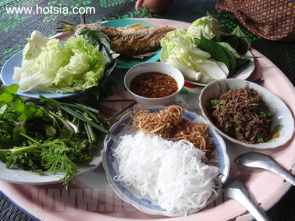 ไชยบุรี โฮมสเตย์บ้านท่าช่วง ริมแม่น้ำโขง ประเทศลาว