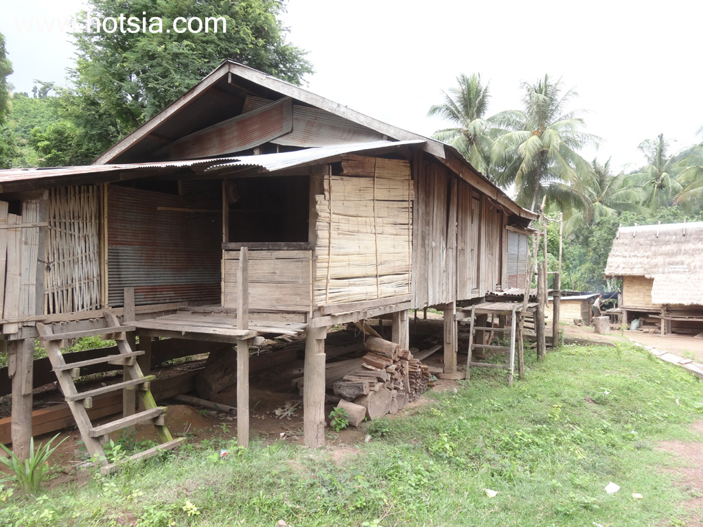 ไชยบุรี โฮมสเตย์บ้านปากงึม ริมแม่น้ำโขง ประเทศลาว