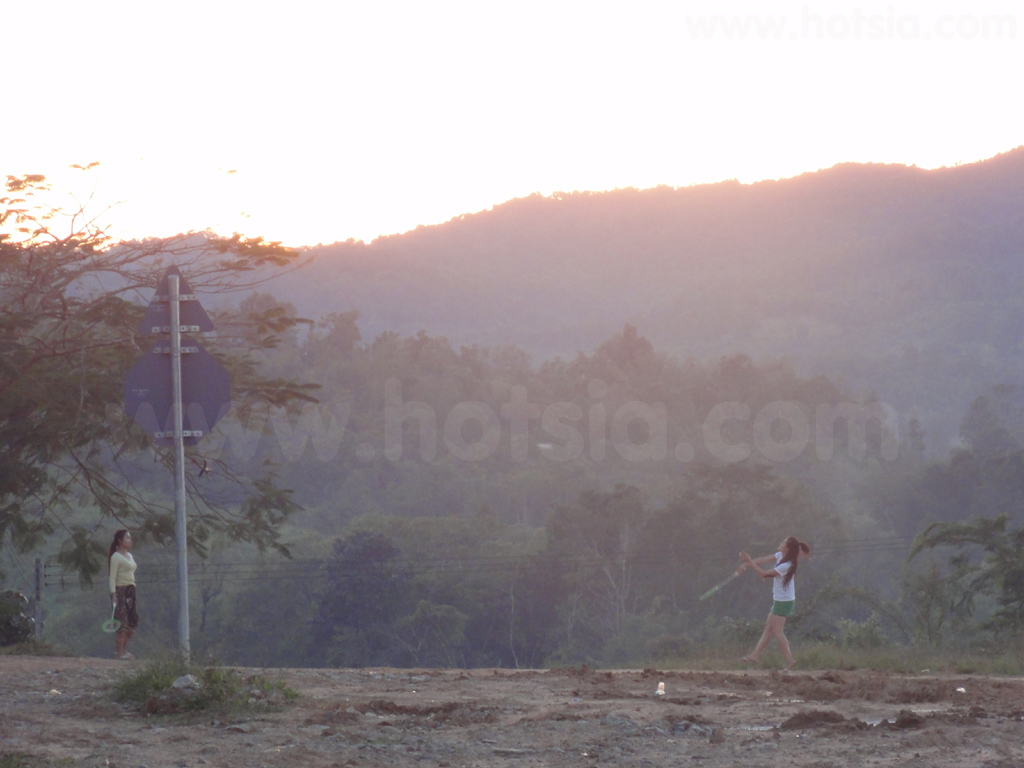 แขวงไชยบุรี เมืองเงิน แขวงไชยบุรี เข้าทางด่านห้วยโก๋น-น้ำเงิน