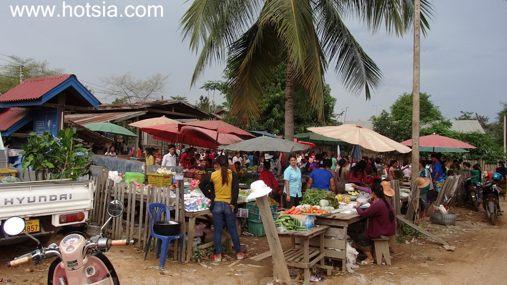 ไชยยะบุรี ตลาดปากลาย