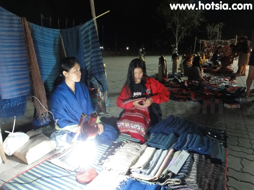 VIENTIANE WALKING STREET and NIGHT MARKET