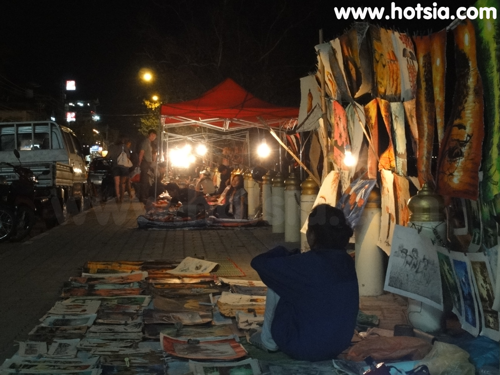 VIENTIANE WALKING STREET and NIGHT MARKET