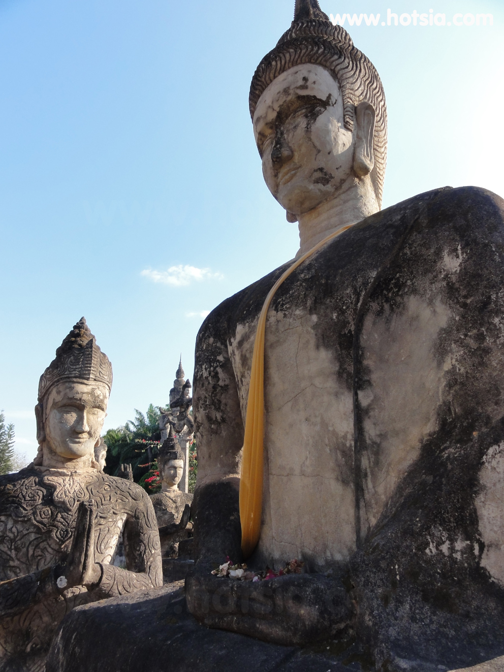เที่ยวเวียงจันทน์ สวนพระ Buddha park เวียงจันทน์