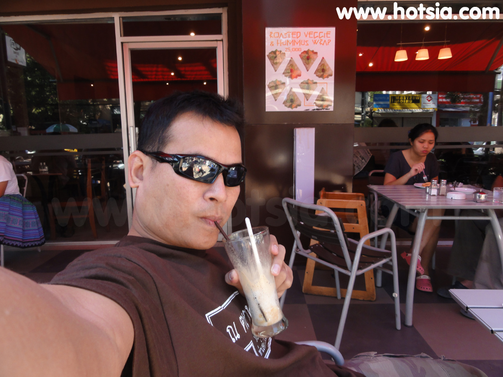 เที่ยวเวียงจันทน์ ร้านกาแฟโจมาเวียงจันทน์