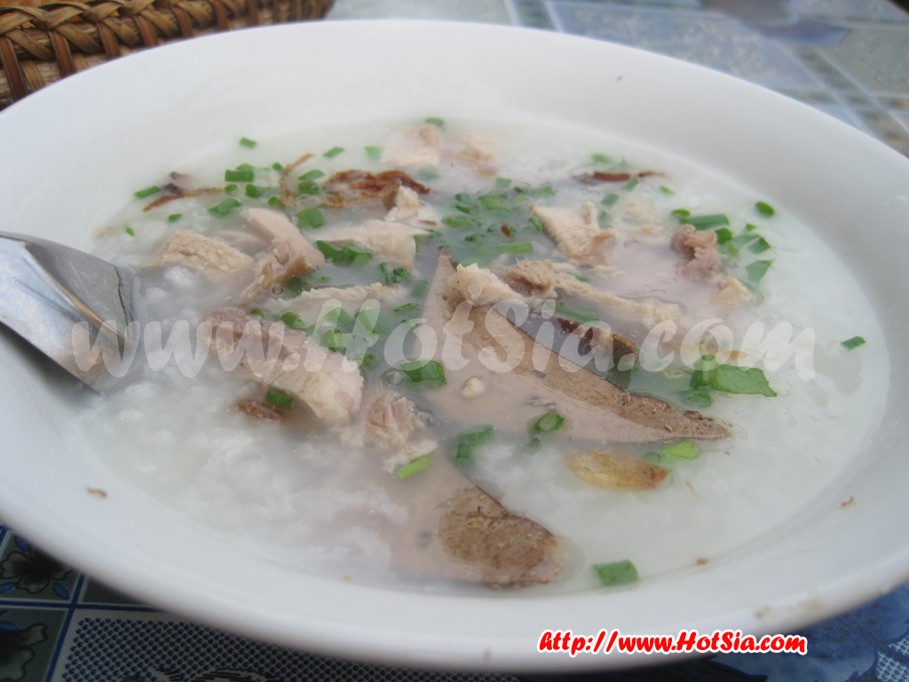 เที่ยวลาว เวียงจันทน์ ข้าวเปียกอาหารเช้าของชาวเวียงจันทน์