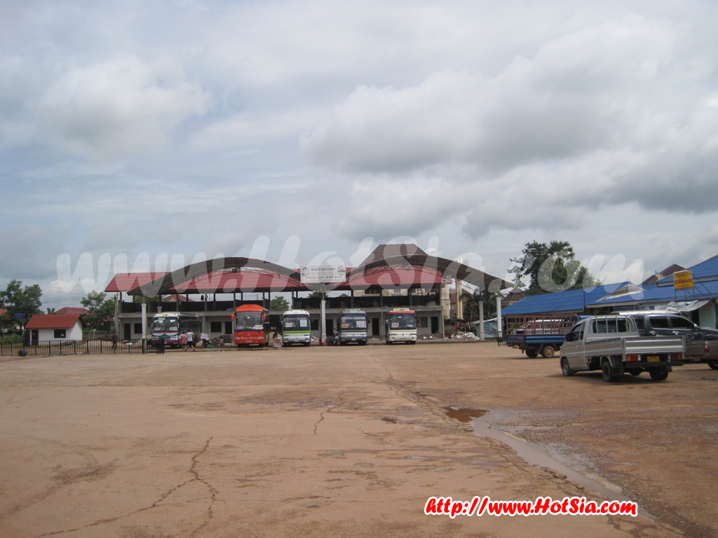สถานีขาส่งสายใต้เวียงจันทน์ สถานีขนส่งนานาชาติเวียงจันทน์ ประเทศลาว