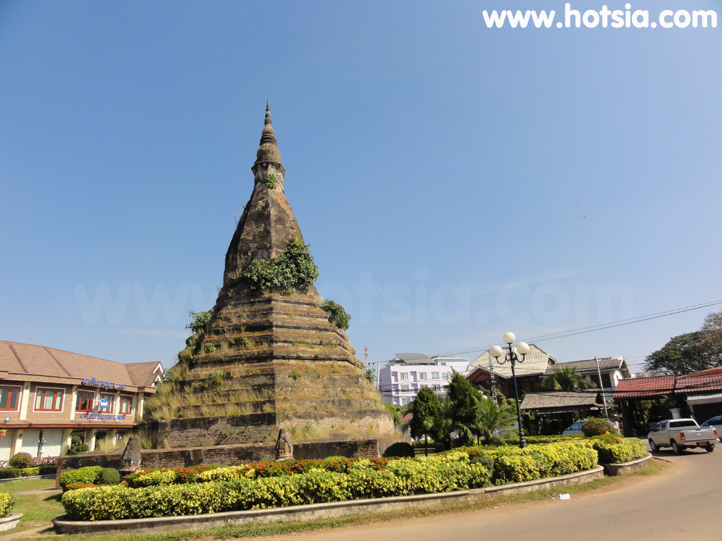 เที่ยวเวียงจันทน์ พระธาตุดำ เวียงจันทน์