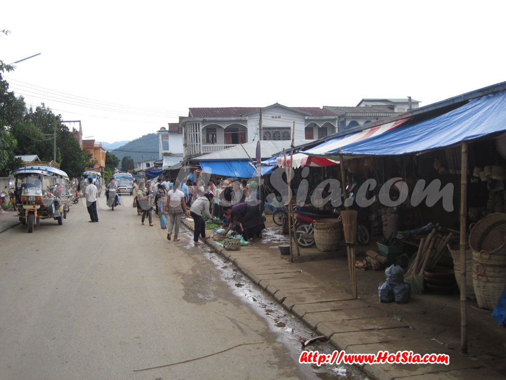 เชียงขวาง ตลาดเช้าเมืองเชียงขวาง(โพนสวรรค์)