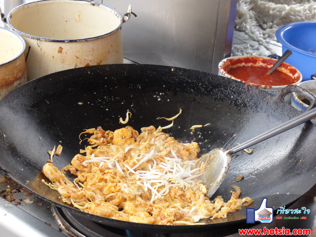 เที่ยวเกาะปีนัง ผัดไทยเกาะปีนัง (Char koay teaw)