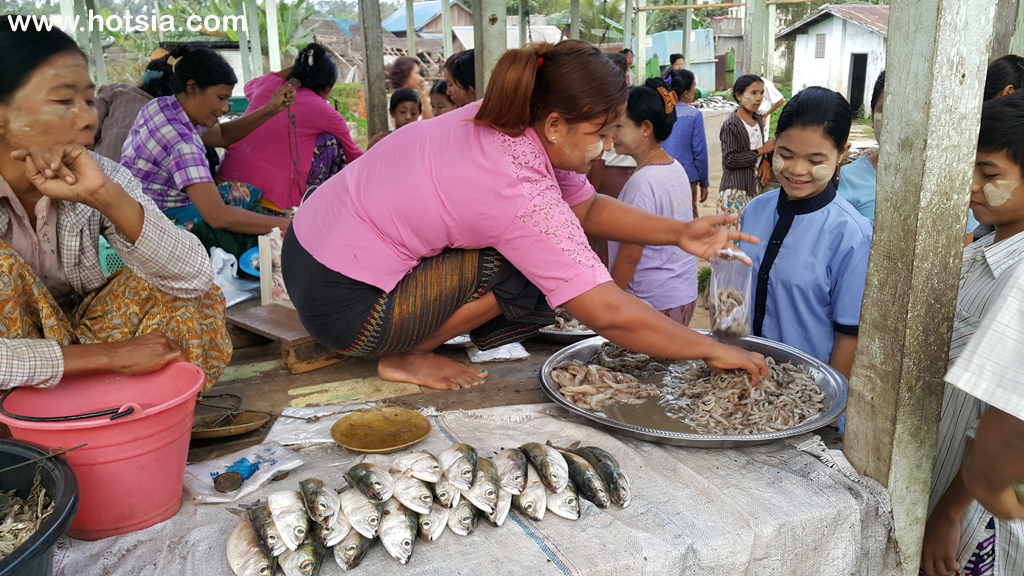 เขตอิรวดี ตลาดเช้าฮเวซวง พม่า