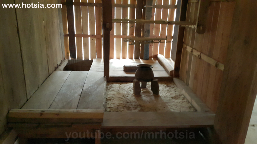 รัฐชิน พม่า บ้านเก่าชาวชินในเมืองฮักคา