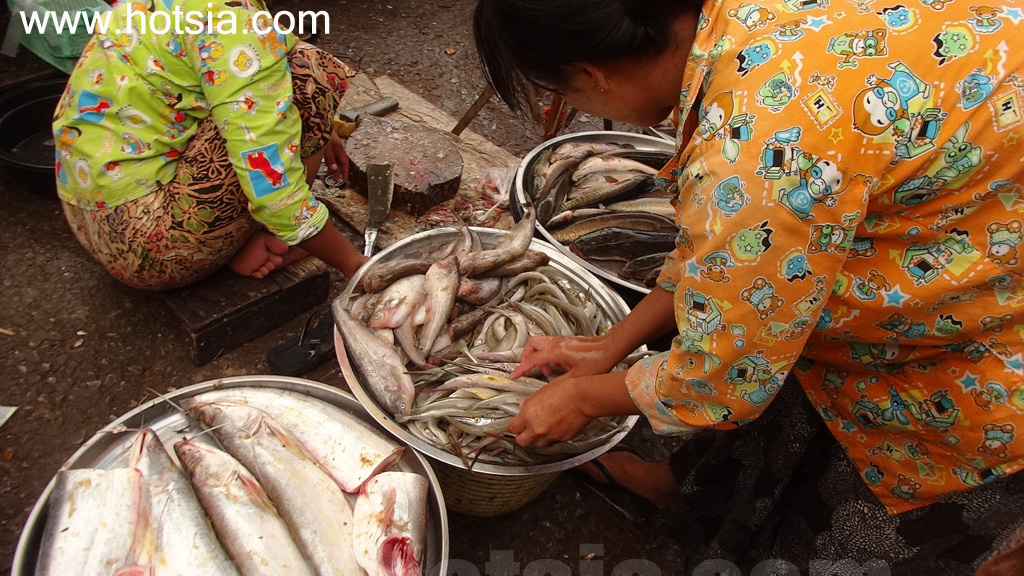 เที่ยวพะอัน รัฐกะเหรี่ยงด้วยตัวเอง ตลาดเช้าเมืองพะอัน