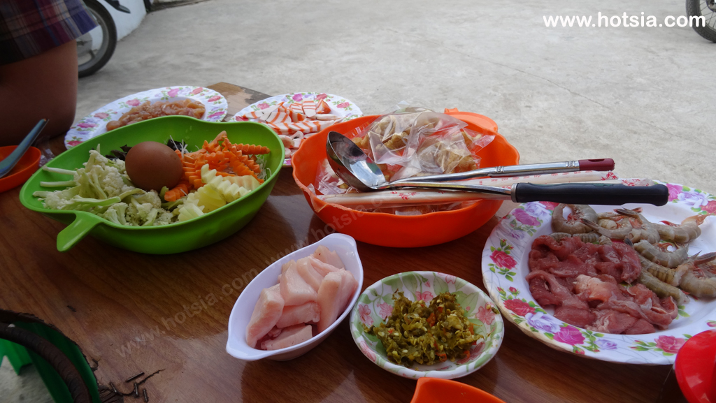 เที่ยวพม่า เที่ยวสีป้อ หมูกะทะไทใหญ่ ในเมืองสีป้อ พม่า