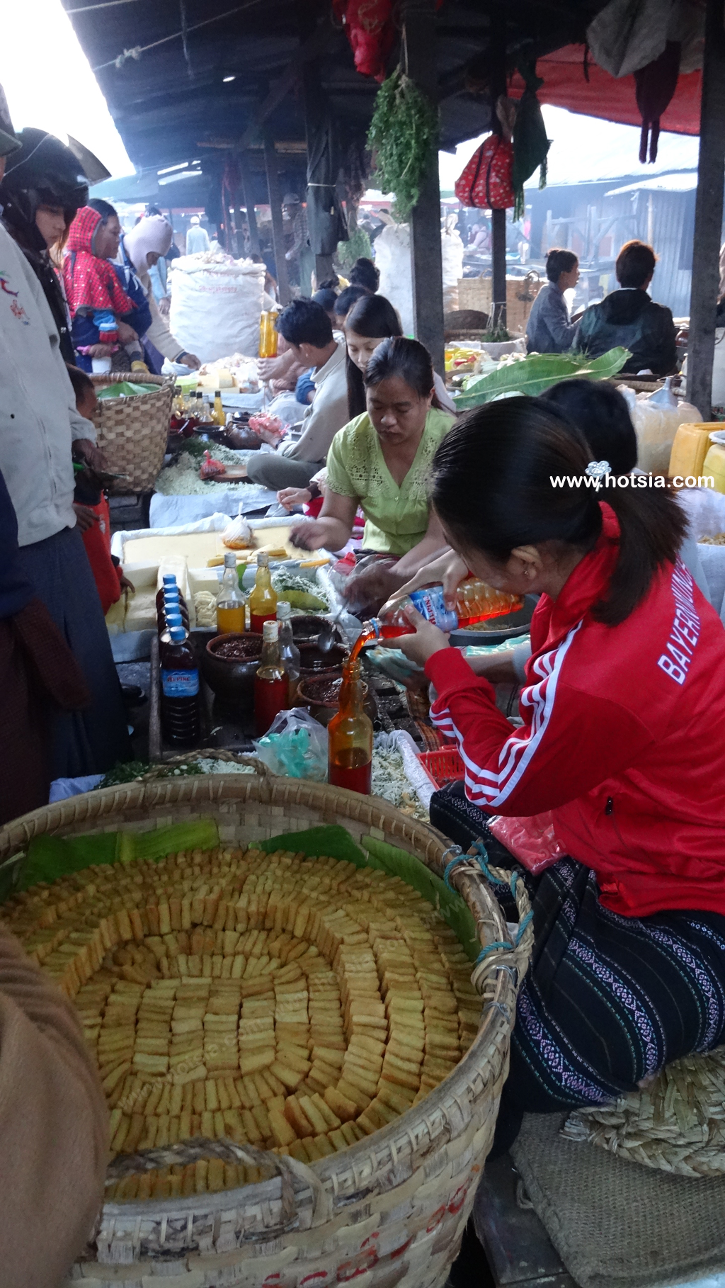 พม่า ทะเลสาบอินเล ตลาดเช้ายองชเว อินเล