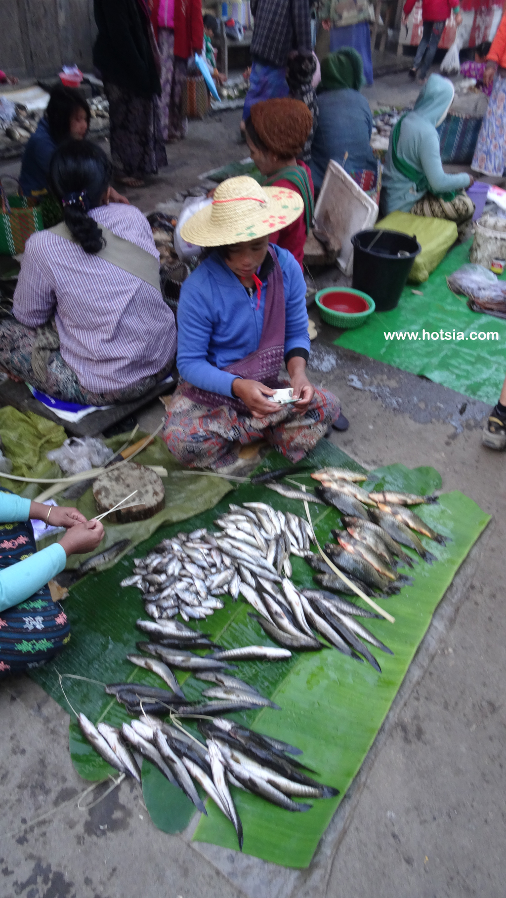 พม่า ทะเลสาบอินเล ตลาดเช้ายองชเว อินเล