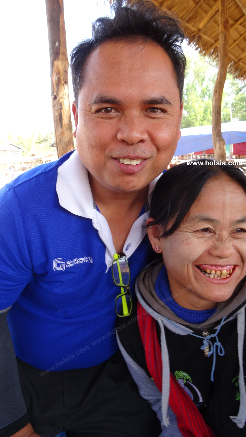 พม่า ทะเลสาบอินเล กินส้มตำกับสาวพม่าที่อินเล