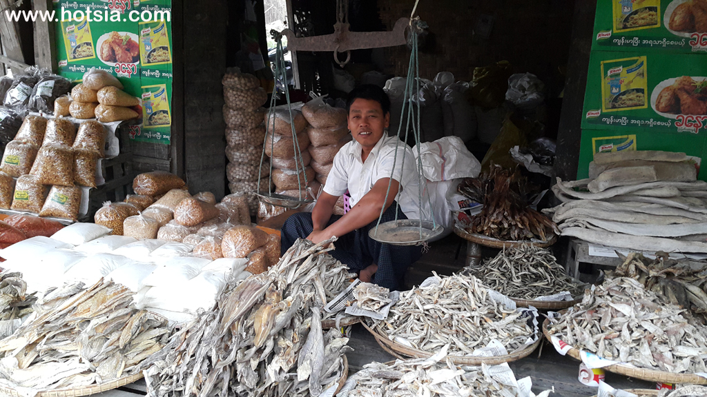 แบกเป้เที่ยวกะเล่-มโหย่ ตลาดเช้ากะเล่-มโหย่