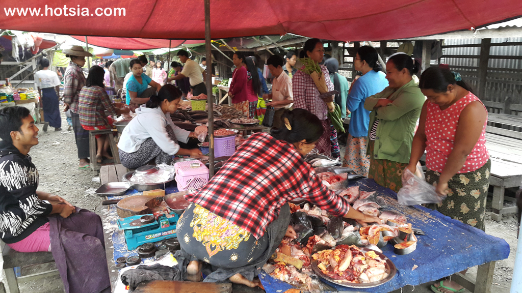 แบกเป้เที่ยวกะเล่-มโหย่ ตลาดเช้ากะเล่-มโหย่