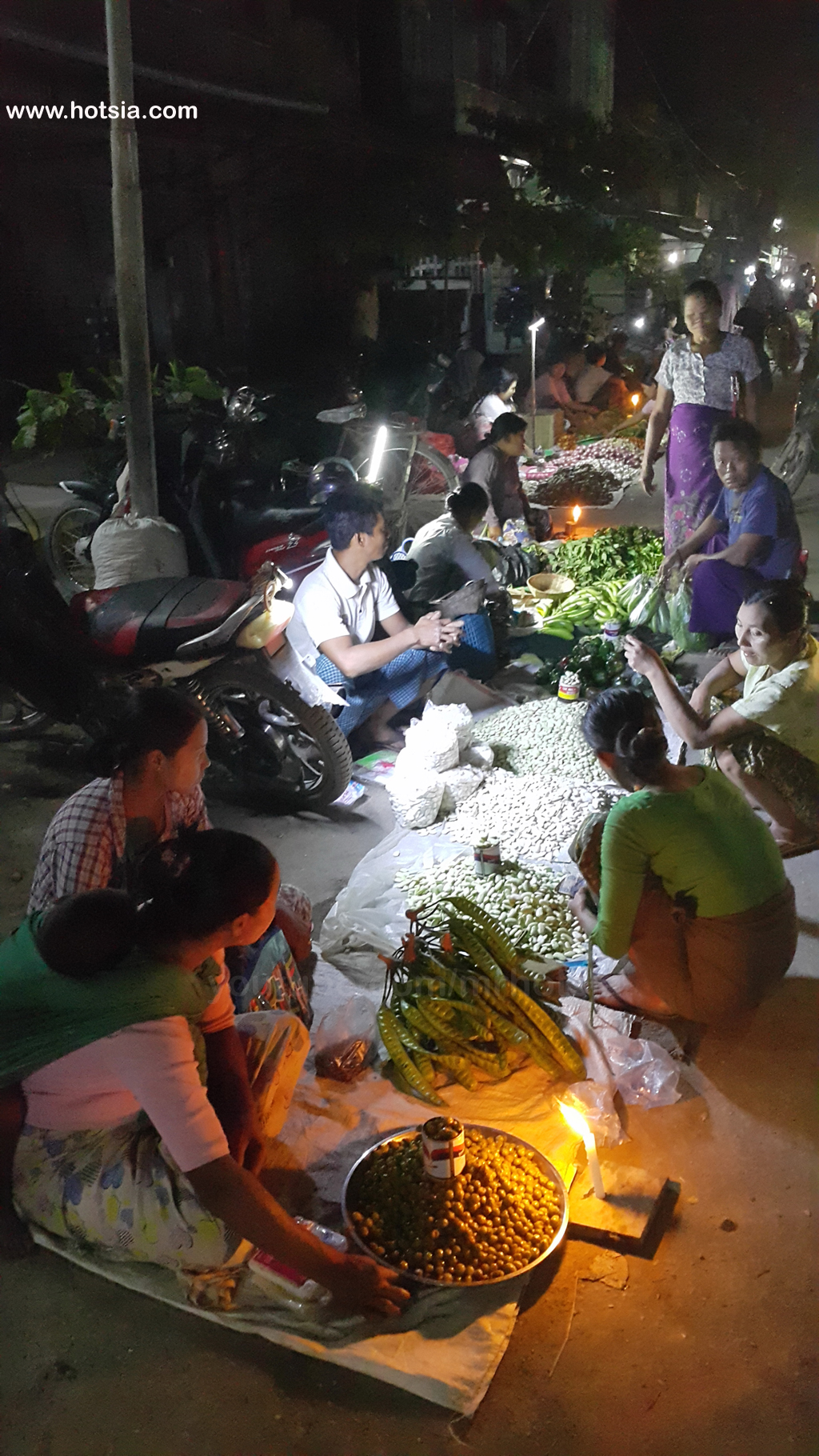 แบกเป้เที่ยวกะเล่-มโหย่ ตลาดไนท์มาเก็ตกะเล่-มโหย่