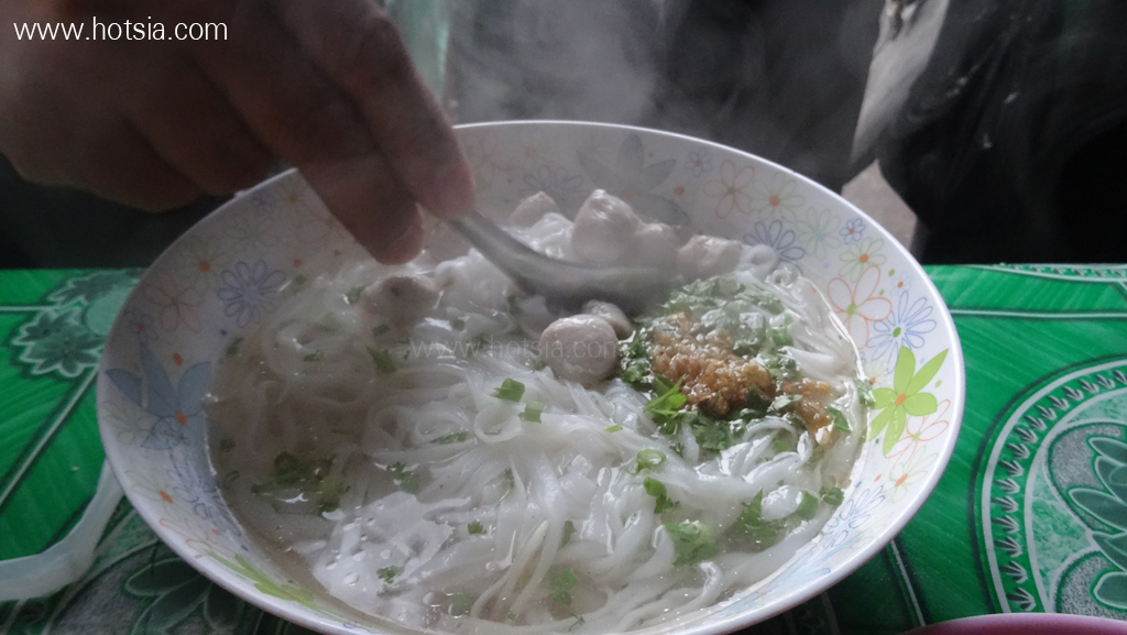 เที่ยวเชียงตุง ก๋วยเตี๋ยวหมูทุบเชียงตุง