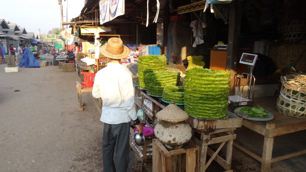 เมืองแม็กเวย์(มาแกว,มะกรวย) ตลาดเช้าเมืองแม็กเวย์(มาแกว,มะกรวย)
