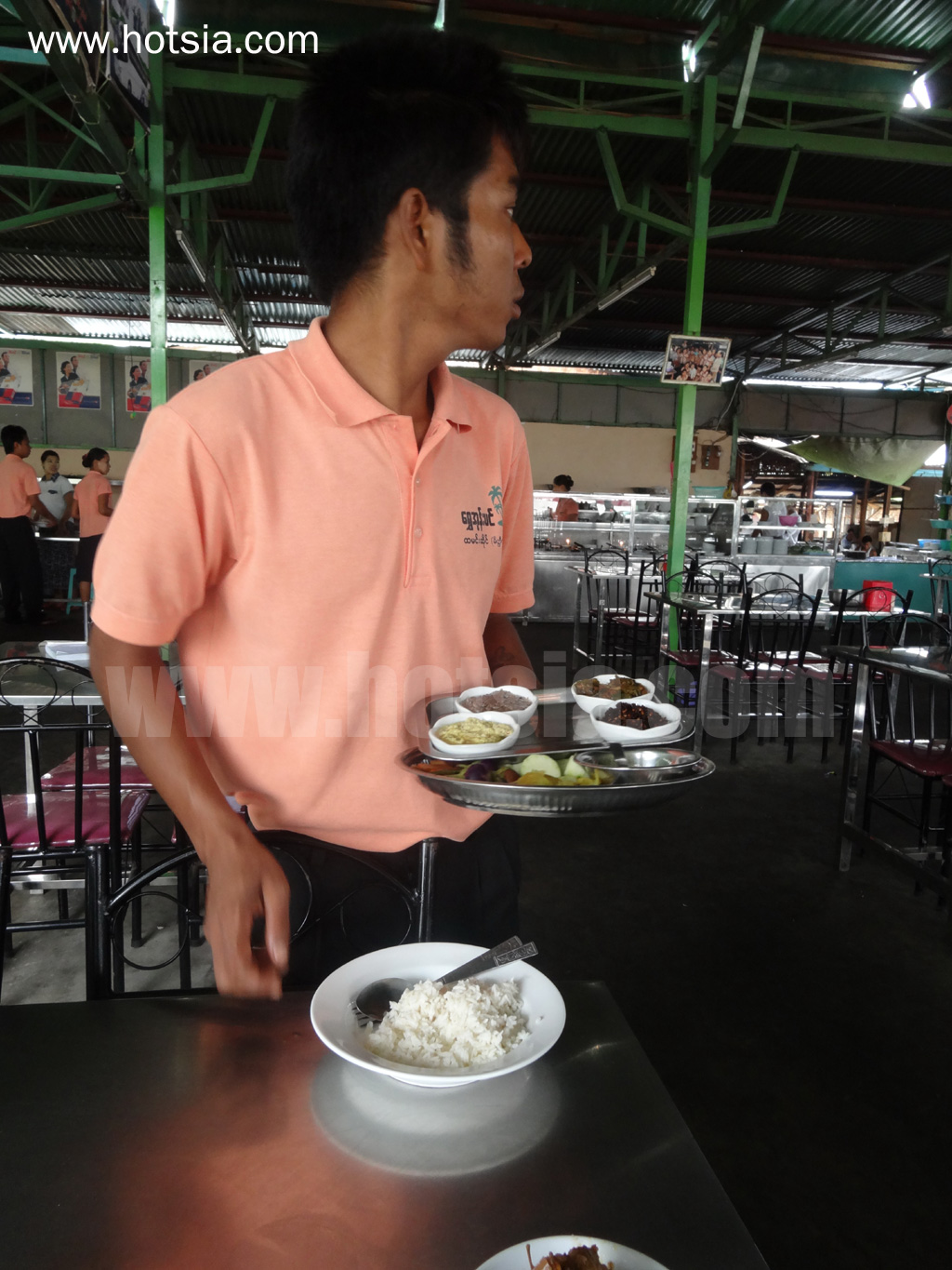 เที่ยวพม่าด้วยตัวเอง เที่ยวมัณฑะเลย์ด้วยตัวเอง อาหารในจุดพักรถพม่า