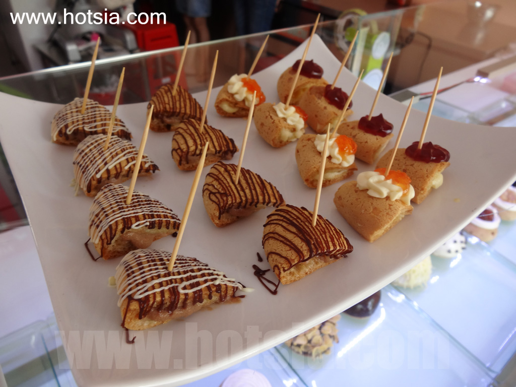 เที่ยวพม่าด้วยตัวเอง เที่ยวมัณฑะเลย์ด้วยตัวเอง แนะนำร้านกาแฟติดแอร์ wifi เร็ว ในมัณฑะเลย์