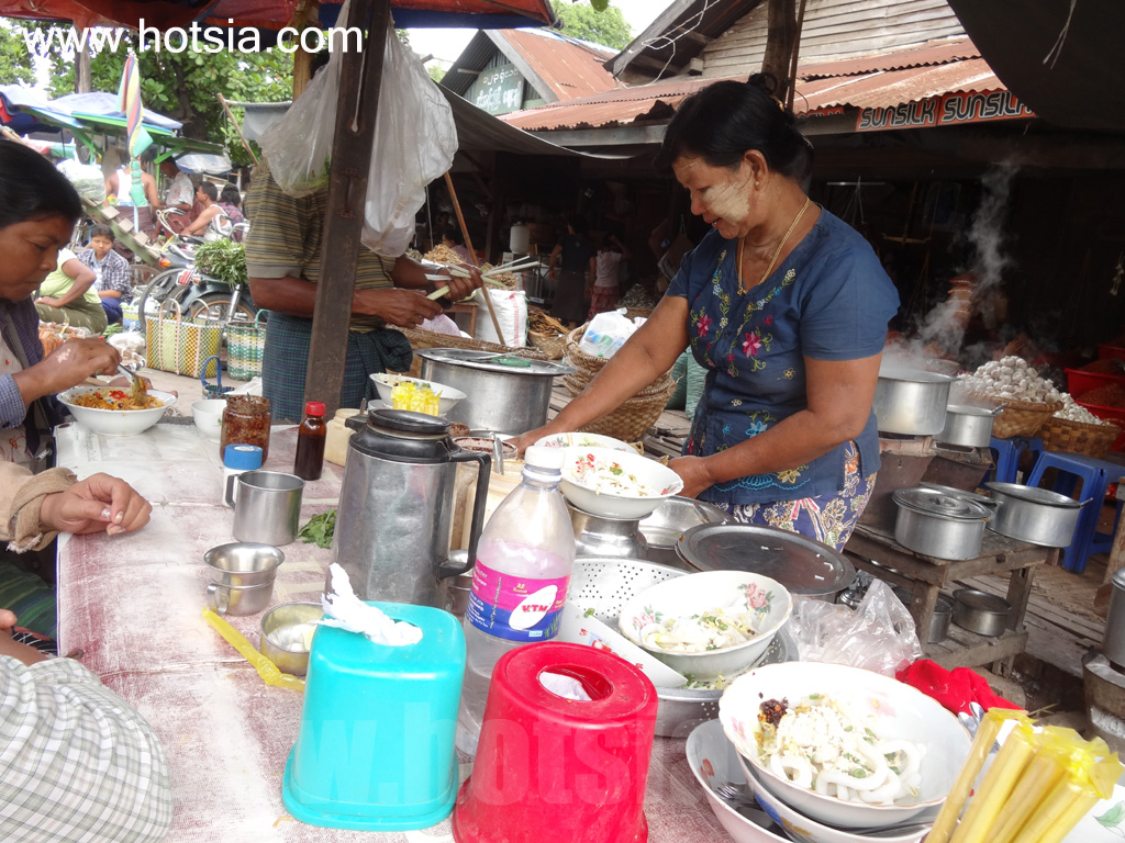 เที่ยวพม่าด้วยตัวเอง เที่ยวมัณฑะเลย์ด้วยตัวเอง ก๋วยเตี๋ยวขยำเส้น มัณฑะเลย์
