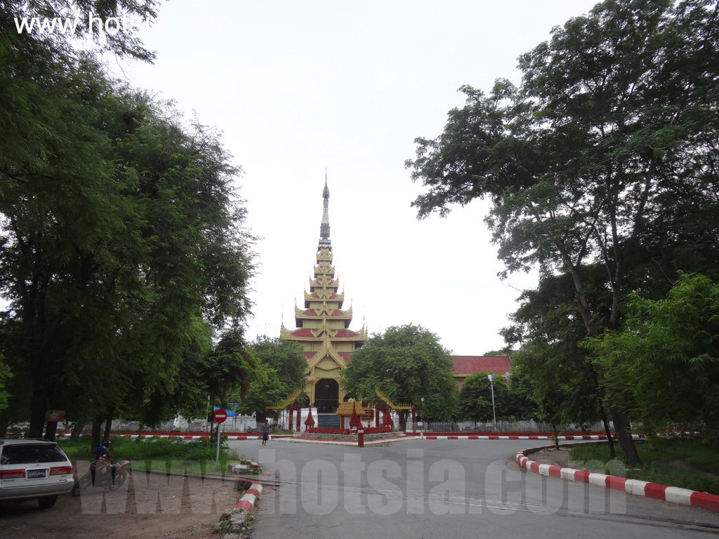 เที่ยวพม่าด้วยตัวเอง เที่ยวมัณฑะเลย์ด้วยตัวเอง พระราชวังมัณฑะเลย์