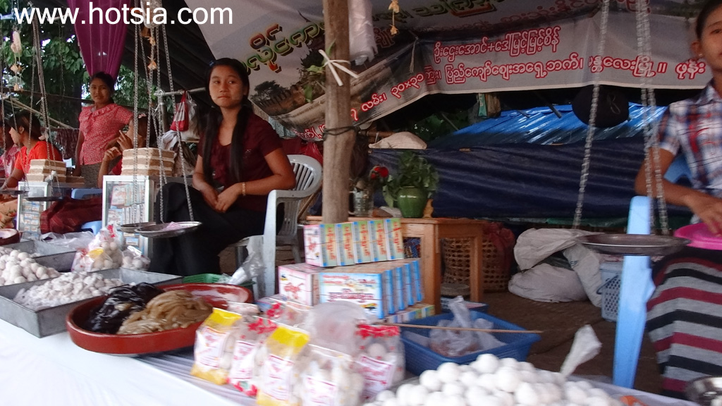 เที่ยวพม่าด้วยตัวเอง เที่ยวมัณฑะเลย์ด้วยตัวเอง ตลาดเทพี มัณฑะเลย์