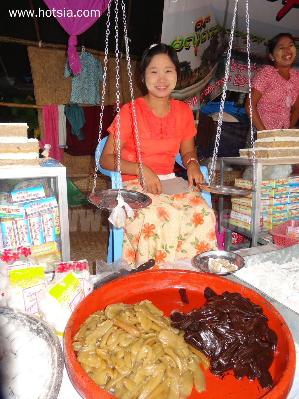 เที่ยวพม่าด้วยตัวเอง เที่ยวมัณฑะเลย์ด้วยตัวเอง ตลาดเทพี มัณฑะเลย์