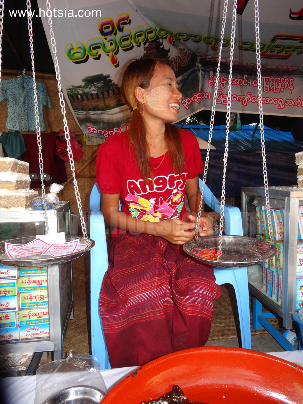เที่ยวพม่าด้วยตัวเอง เที่ยวมัณฑะเลย์ด้วยตัวเอง ตลาดเทพี มัณฑะเลย์