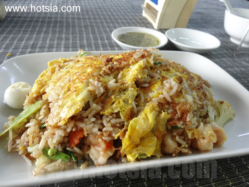 เที่ยวมะละแหม่งด้วยตัวเอง ร้านอาหารแนะนำในมะละแหม่ง ไก่ผัดมะละแหม่ง