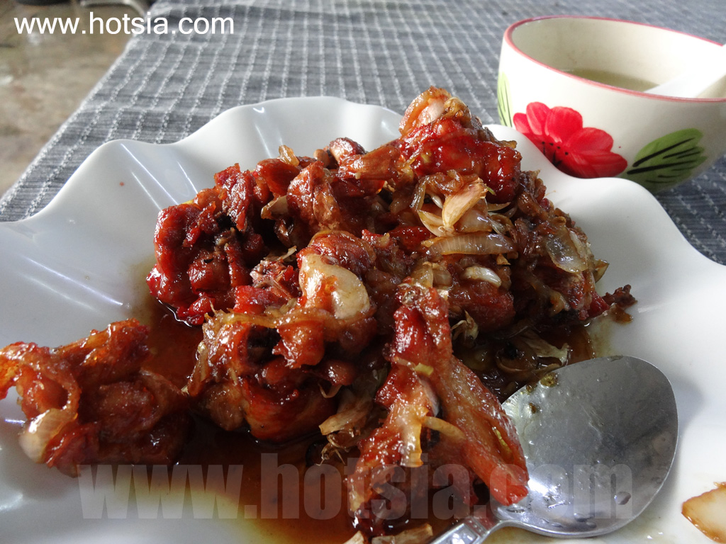 เที่ยวมะละแหม่งด้วยตัวเอง ร้านอาหารแนะนำในมะละแหม่ง ไก่ผัดมะละแหม่ง