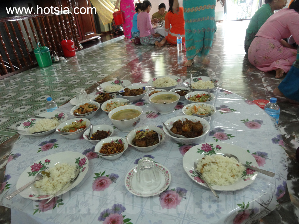 เที่ยวมะละแหม่งด้วยตัวเอง ทำบุญ กินข้าววัดเคมาติริ