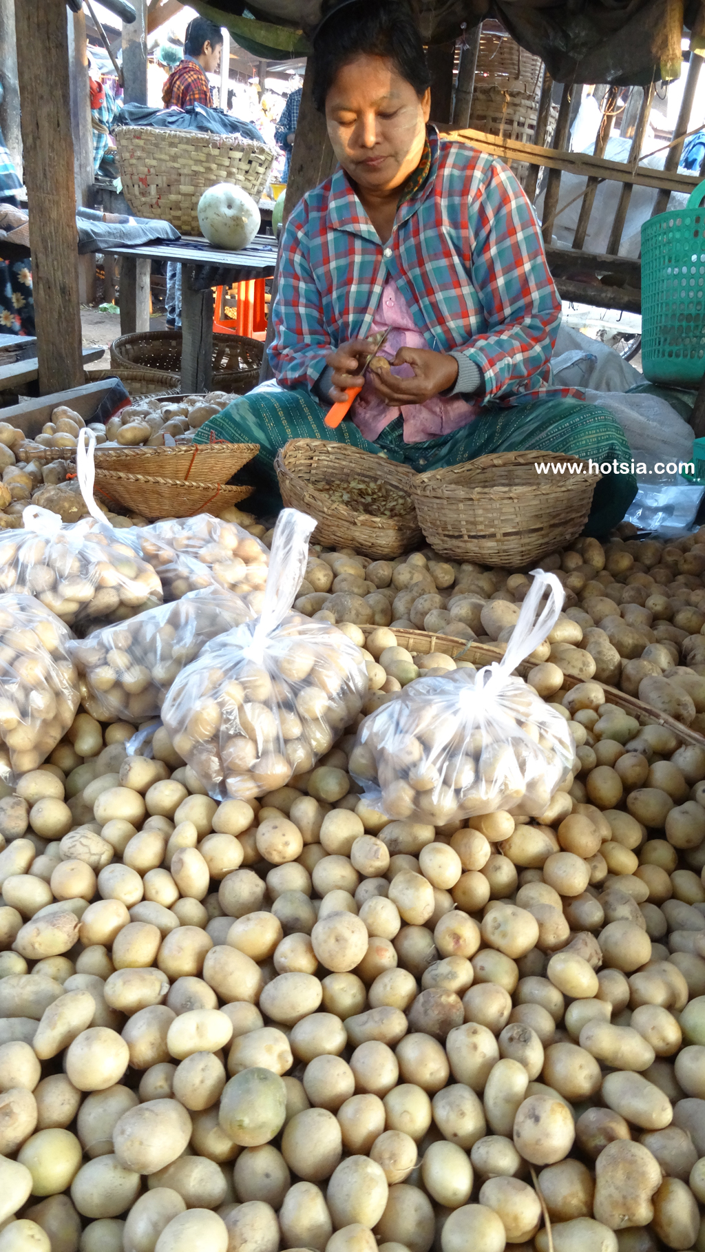 เที่ยวพม่า เมืองโมนยวา ตลาดเช้าเมืองโมนยวา