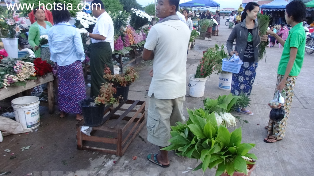 เที่ยวเมืองเนปิดอว์ด้วยตัวเอง ตลาดเย็นเนปิดอว์