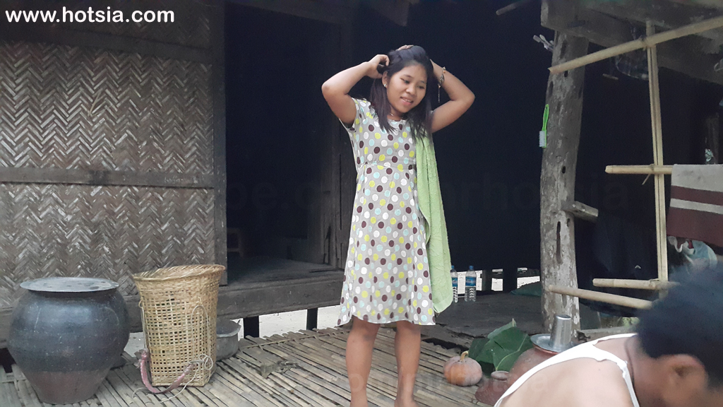 รัฐยะไข่ โฮมสเตย์หมู่บ้านคนสักหน้าในมรัคอู รัฐยะไข่ พม่า
