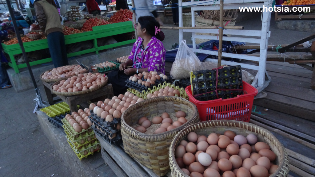 เที่ยวพม่า เมืองตองยี รัฐฉาน พม่า ตลาดเช้าในเมืองตองยี รัฐฉาน พม่า