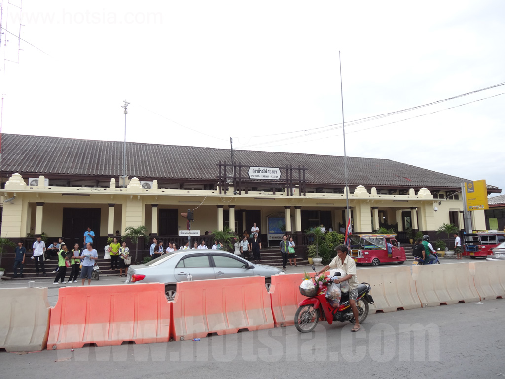 อยุธยา ตลาดเช้าสถานีรถไฟอยุธยา