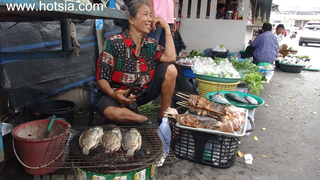 อยุธยา ตลาดเช้าสถานีรถไฟอยุธยา